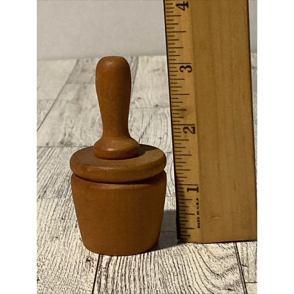 Vintage Miniature Primitive 3